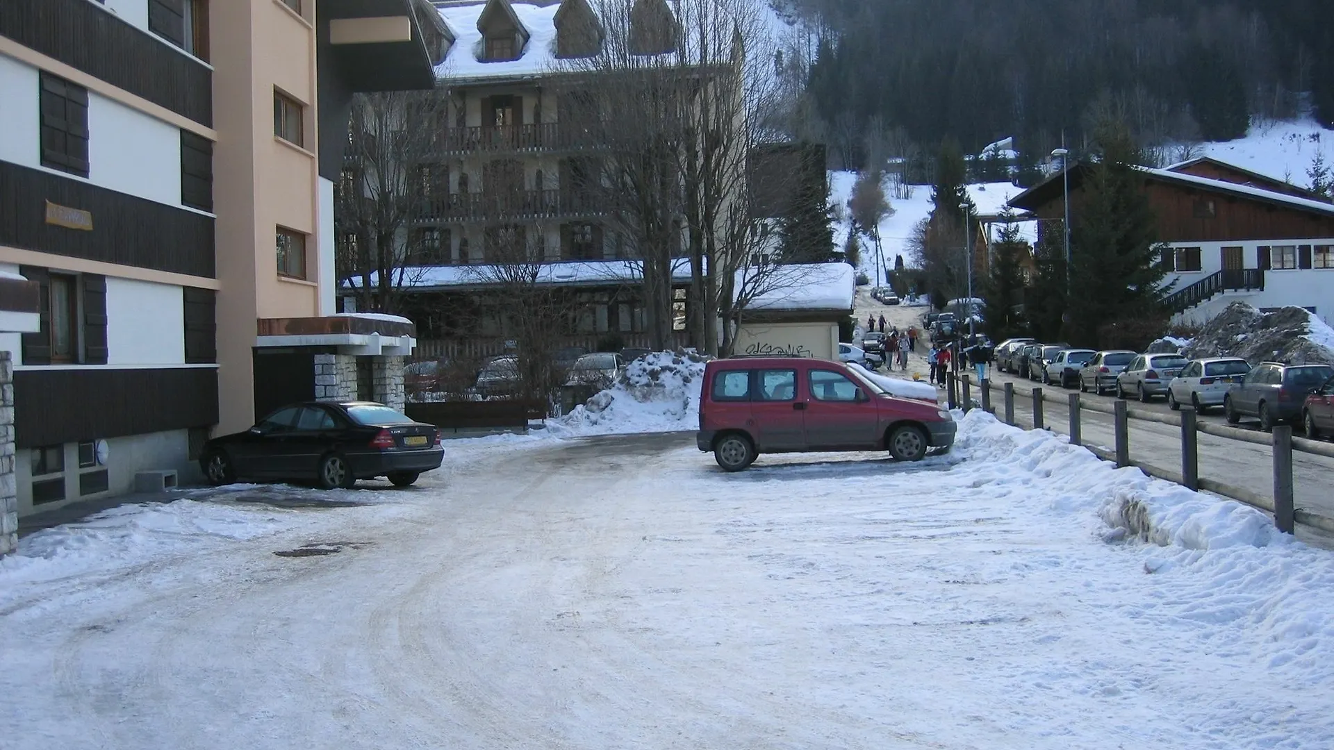 Cozy, 1-Bedroom Apartment With Spectacular Mountain Views And A Balcon location